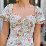 Floral Print Puffed Sleeved Sweetheart Neckline on Dress