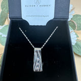 Loop Bar Pendant Necklace