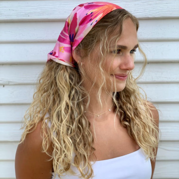 Aubrey Alison + Floral Scarf/Bandana – Hair Pink Silk