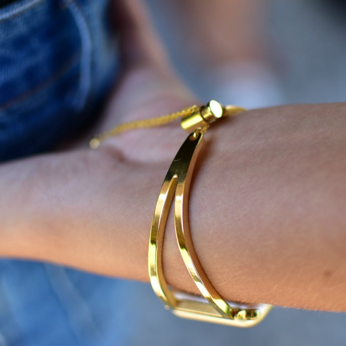 Don't be afraid to add a little #bling to that Apple Watch! Here's a q... |  TikTok